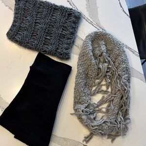 Source Unknown Gray and Black Knit Scarves Trio